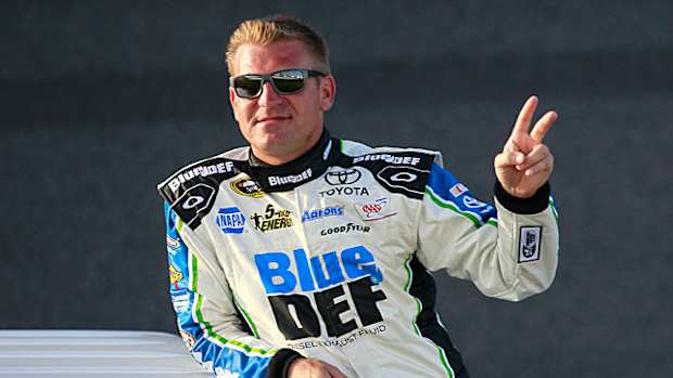 130708152019-clint-bowyer-single-image-cut.jpg